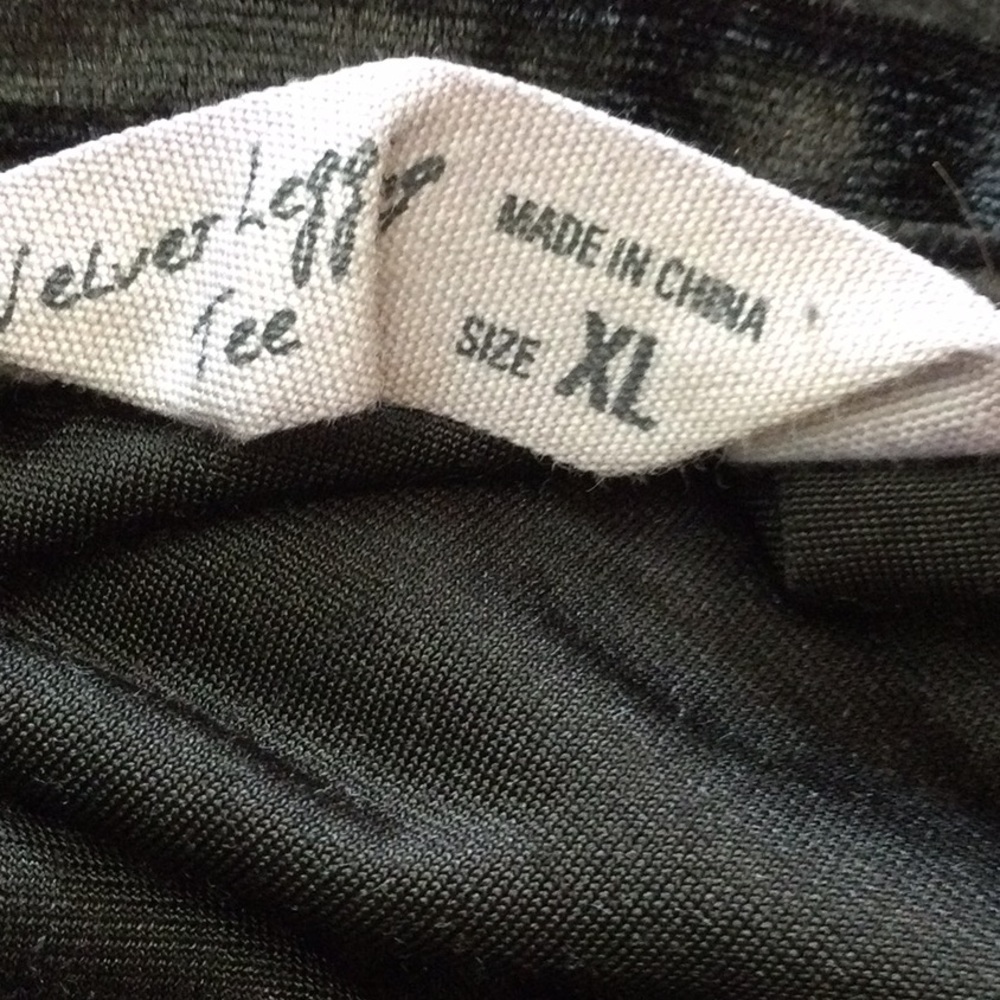 Spring & Mercer V Neck Velvet Top - Picture 4 of 5